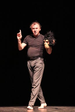 Lucy nije bila tako davno, autor i izvođač Aleksandar Acev, foto: Silvija Butkovic