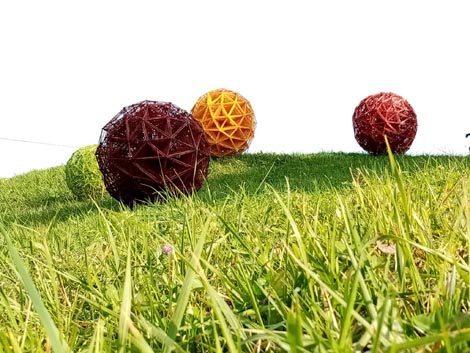 Ivana Ožetski: Ambijentalne instalacije od prirodnih materijala i land art slikarstvo