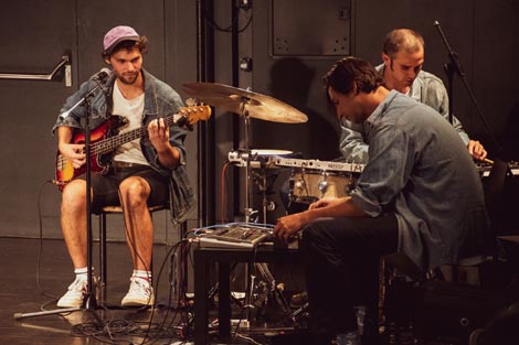 Umjetnička organizacija Škvadra, Zagreb: Bazen, kor. Ema Crnić, foto: Karla Kocić