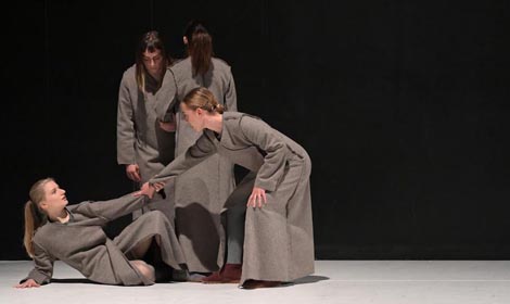 Umjetnička organizacija 21:21, Zagreb, i Zagrebački plesni centar: Caroling, autorica Petra Hrašćanec, foto: Nina Đurđević