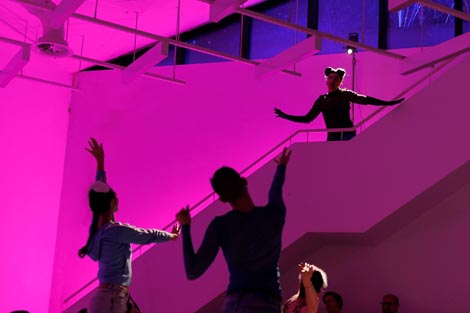 Umjetnička organizacija TRAFIK, Rijeka, MDT Moderna Danstatern Stockholm, SKH Stockholm University of the Arts: Chez Michou, autor Žak Valenta