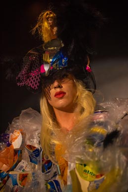 UPPU Puls, Zagreb: Civilizacija smeća, autorica Katarina Đurđević, foto: Mario Borščak, zagrebackiplesnicentar.hr