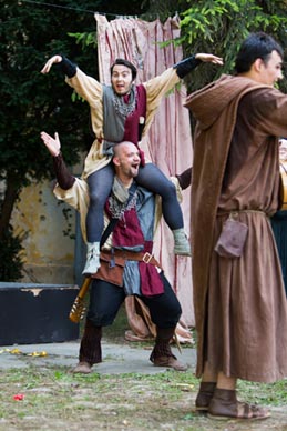 Akademija za umjetnost i kulturu u Osijeku: Peter Barnes, Crveni nosovi, mentor Jasmin Novljaković, foto: Marin Franov / OLJK