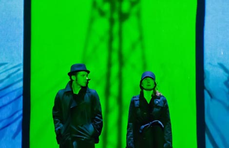 The Symptoms, Budimpešta, Mađarska: The Miracles of the Night (Čuda noći), red. i kor. Réka Szabó