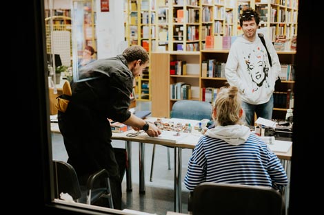 Darko Brajković Đepeto Njapo: Ured za nebirokraciju,  2023.  Foto: Samir Cerić Kovačević