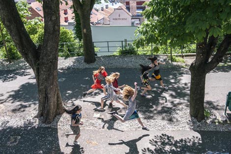 Studio za suvremeni ples, Zagreb: Djevojke u ljetnim haljinama volim, kor. Petra Hrašćanec, Saša Božić