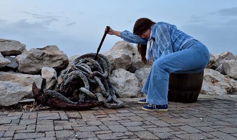 UO Irida, Sv. Filip i Jakov: Đirada, koncept i koreografija Anđela Bugarija, foto: Adina Asbeck