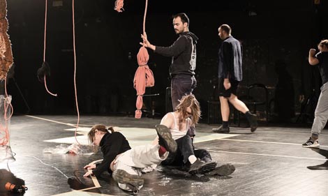 UO de facto, Zagreb: EEE (...till hell freezes over), autor Luka Švajda, foto: Nina Đurđević