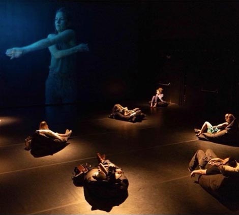 Audiovizualna instalacija Fragmenti – Oda tijelu, autorica Jelena Remetin