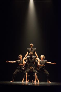 Zadarski plesni ansambl: Gozd, kor. Matea Bilosnić, foto: Tomislav Kraljević