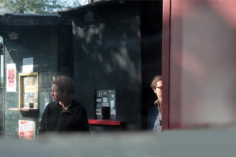 BADco. i Domino, Zagreb: Ima li života na sceni?, kor. Pravdan Devlahović Ana Kreitmeyer, Nikolina Pristaš, Zrinka Užbinec, red. Goran Sergej Pristaš