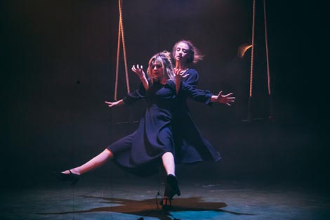 Tricycle Trauma, Teatar Cirkus Punkt, Kazalište u Močvari-KUM: <em>Jeka</em>, autorski projekt Ivane Pedljo i Lidije Kraljić, foto: Jahvo Joža