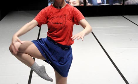 Kratka fantazija o ponovnom uspostavljanju vlasništva nad tijelom, kor. Marjana Krajač