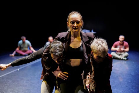 Liberdance, Zagreb, Zagrebački plesni centar: Mi smo otvorene svijetu: Mi smo nevjerojatna tijela, kor. Dora Šesto, Endi Schrotter, foto: Neven Petrović