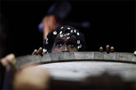 SHARE: Creative powers of art – Exodos Ljubljana, Compagnie DK-BEL, Kultura Kreatiboa / Errenteria Udala i ZPC / ZKM: Moji najdraži rituali, kor. Sophie Bulbulyan