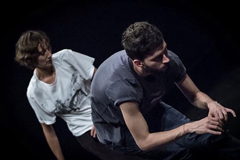 Monokrom, kor. Iva Nerina Sibila