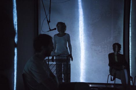 CO2… par umjetnika, Zagreb: Neodredivo pitanje: Nazvaše ih otiscima, autori Nikolina Pristaš, Goran Sergej Pristaš, foto: CO2… par umjetnika, Zagreb: Neodredivo pitanje: Nazvaše ih otiscima, autori Nikolina Pristaš, Goran Sergej Pristaš, foto: Bojan Mrđenović