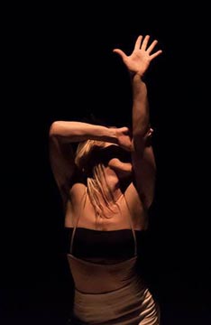 Masa Dance Company, Zagreb: Ona / Her, autori Aleksandra Mišić, Žak Valenta, Bojan Gagić