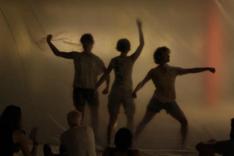 Predstava Opna, produkcija Marmot, koreografkinja Irma Omerzo, foto: Gildo Bavčević