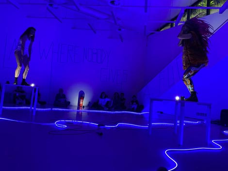 Sine Qua Non Art: Out of the Blue, koncept Christophe Béranger i Jonathan Pranlas-Descours, foto: Tjedan suvremenog plesa Facebook