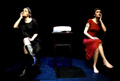 Udruga profesionalnih plesnih umjetnika Puls i Zagrebačko kazalište mladih: Perfect-365, autorica Katarina Đurđević, kor. Adrijana Barbarić Pevek, Katarina Đurđević