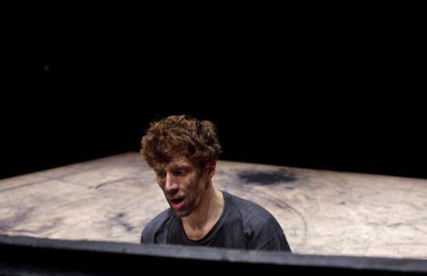 Sad Sam Lucky, autor Matija Ferlin