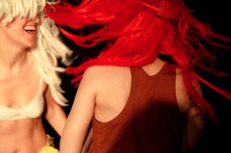 See Her Change, kor. Yasmeen Godder, foto: Tamar Lamm