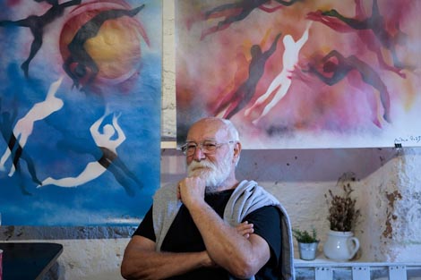 Sergije Mihić na otvaranju izlozbe grafika i ulja na platnu Nebeski letači u sklopu Biennala Novog pokreta 2023, Mediteranski vrt Kava 2023.