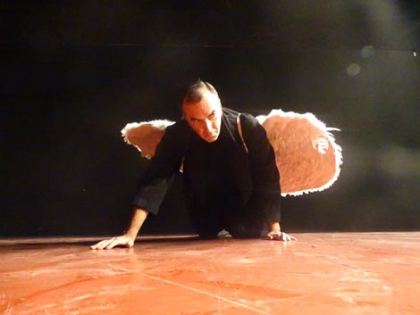 Tranzicijsko-fikcijsko kazalište (TRAFIK), Rijeka: Situacija u tijelu / No More Body, autor Žak Valenta