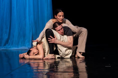 Kreativni laboratorij suvremenog kazališta KRILA: Sjećanja budućnosti, autorica Ivana Peranić, foto: Marin Ćuk Vurnek