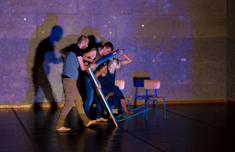 Udruga profesionalnih plesnih umjetnika PULS, Zagreb, i Zagrebački plesni centar: Školski sat, autorica Katarina Đurđević