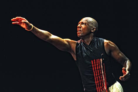 Association NOA: Skwatta, kor. Vincent Mantsoe, foto: Meinrad Heck