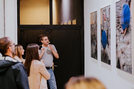 Izložba umjetničkih fotografija Darka Škrobonje nadahnutih performansom Touristas Anthi Kougie, foto: Damira Kalajžić