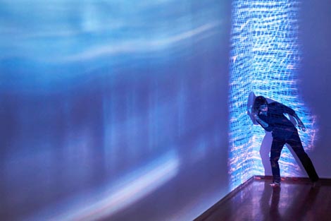 Multimedijalna koliba i Play / Pause – Paint Film, Müller: Stidljivost drveća, autori: Dubravko Mihanović Šimičić, Michaela Müller, Zrinka Šimičić Mihanović, Filip Šovagović, foto: Jasenko Rasol