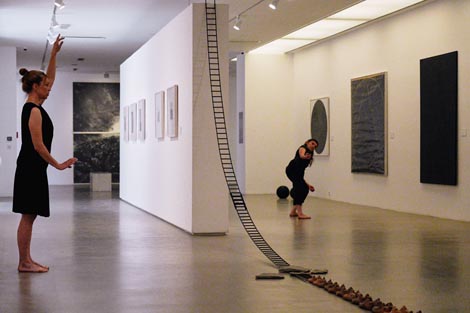 Suzvučja, kor. Roberta Milevoj