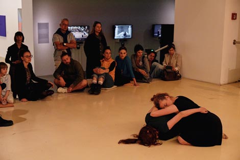 Suzvučja, kor. Roberta Milevoj