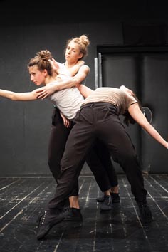 Centar za dramsku umjetnost, Zagreb, Festival Improspekcije, Zagreb: Tamo gdje se susreću, kor. Mila Pavićević i Zrinka Užbinec