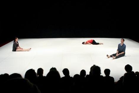 Daleko od mraka, kor. Irena Mikec (izvode Ina Sladić, Zvonimir Kvesić, Irena Mikec)