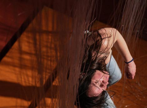 Kulturna organizacija NIIT: Tijelo traume, autorica Tena Bošnjaković, kor. Nikolina Komljenović, foto: Nina Đurđević