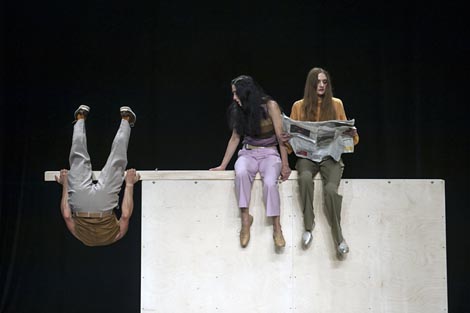 Studio za suvremeni ples, Zagreb (u suradnji s Cie Public in Private): Umjetnik za hitne intervencije, autor Clément Layes, foto: Ivica Ivčević